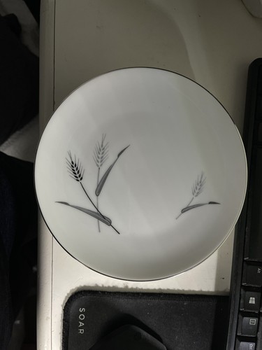 Celebrity Fine China - CERES - 6 1/2" Bread & Butter Plates (7) - Picture 2 of 8
