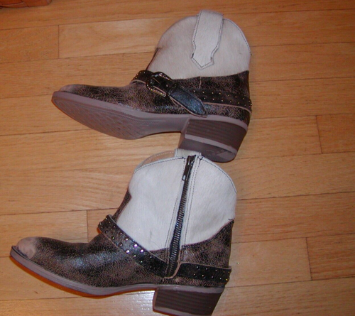 stivaletti donna in pelle. Tomaia marrone con crema. Tutto in pelle. Taglia 9,5 - Foto 2 di 8
