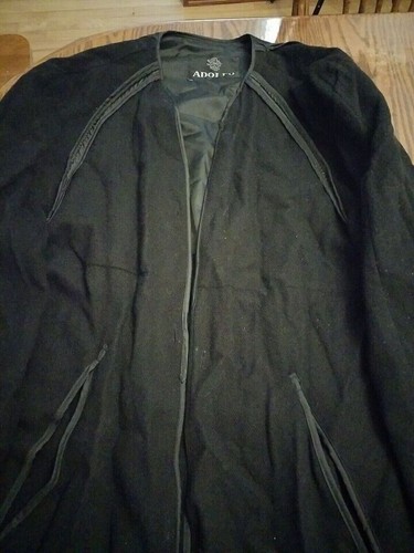 Mens Adolfo Black Over Coat with a plaid lining and split back tail - Picture 12 of 15