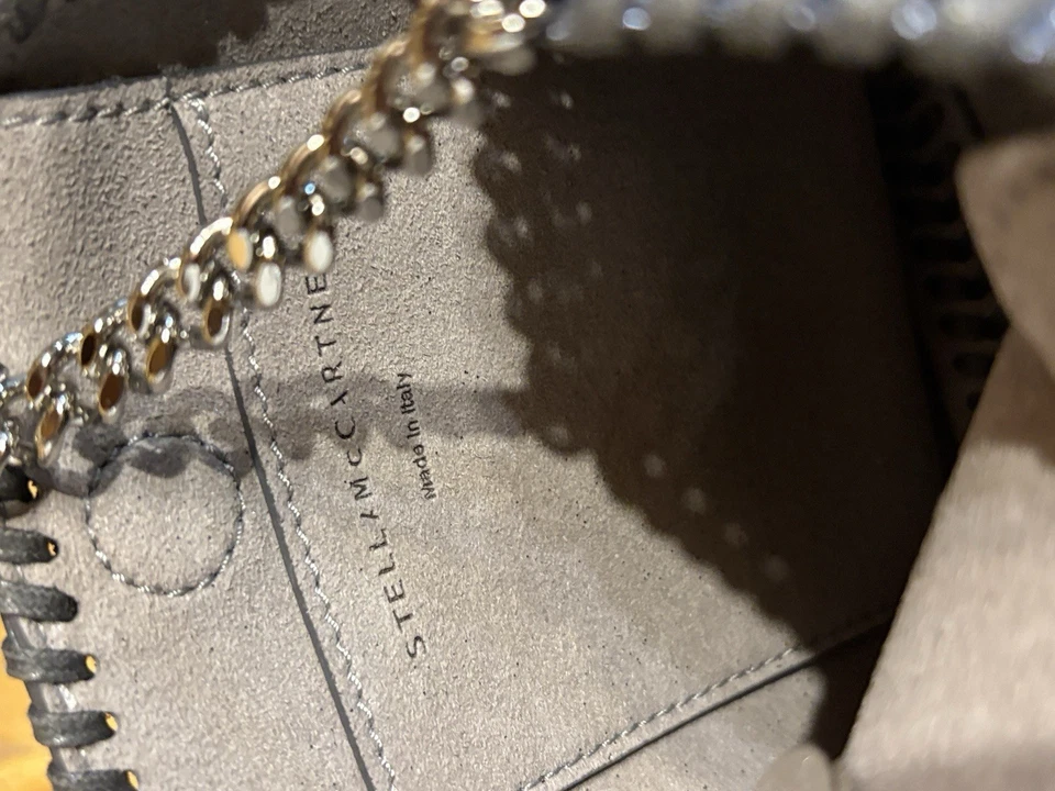 Hermosa bolsa Stella McCartney azul brillante con cadena plateada. Nunca usado. Nuevo con etiquetas Foto 4 de 4