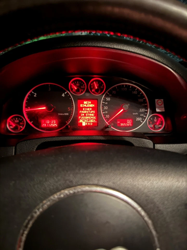 Audi A6 Avant 2,5 Ltr. V6  Diesel an  Bastler!  EZ: 06.12.2002 - Bild 3 von 4