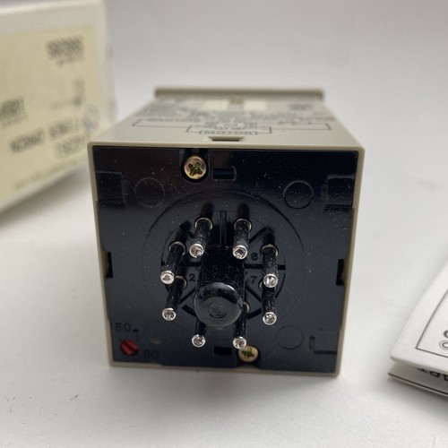 OMRON H2C-8R 6s - 6h Timer 120V AC - VENDITORE USA - Foto 4 di 6