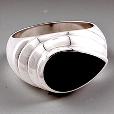 Vintage 925 Sterling Silver Black Onyx Pear Shape Stepped Dome Ring Size 7 7.48g