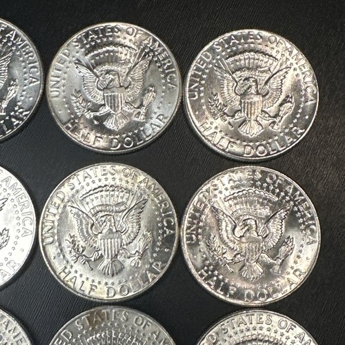 Rolle mit 20 Stgl. Auswahl 1964 10 $ Nennwert 90% Silber Kennedy Half Dollars - Bild 10 von 14