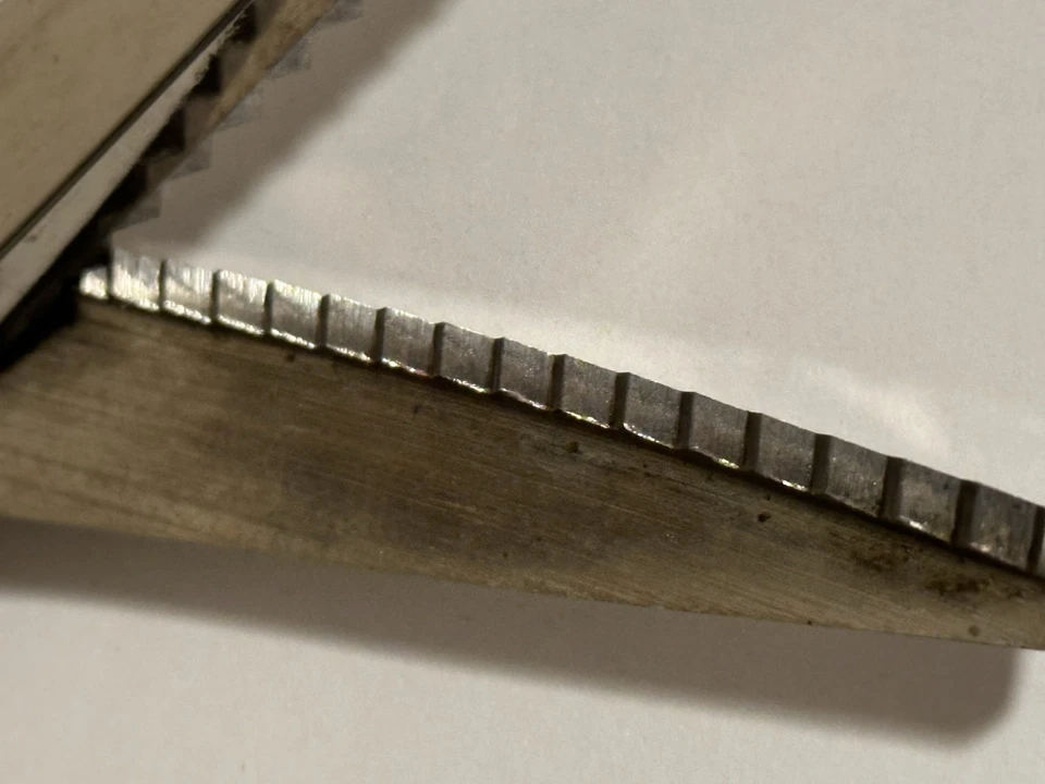 Vintage Hoffritz Italy M Steel Finest Quality Pinking Shears Scissors Zigzag 8” - Image 4 of 4