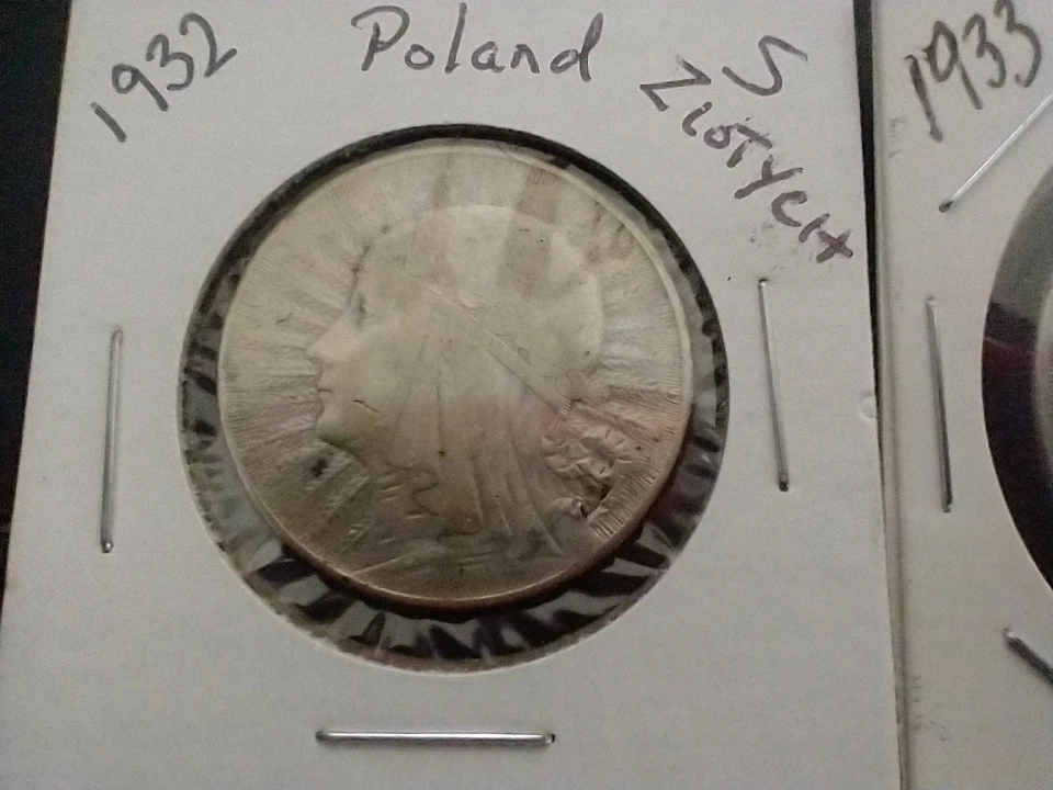 Lote de 3 monedas de plata de la reina Jadwiga de Polonia 1932 5 zolty, 1933 10 zolty, 1934 2 zolty. Foto 3 de 4