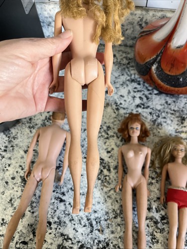 Lot Of Vintage Barbie,Ken And More - Picture 8 of 21