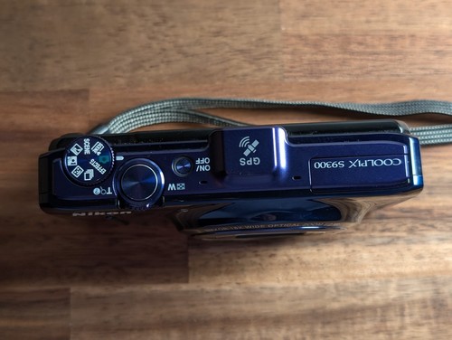 Nikon COOLPIX S9300 16.0MP Digital Camera 18x Optica Zoom Works in English blue - Picture 3 of 12