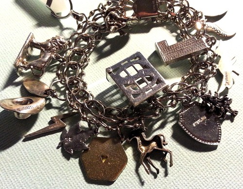 Vintage 60-70's Sterling Silver Bracelet & 17 Charms, Mixed Theme, Heavy 7.5" - Picture 13 of 15