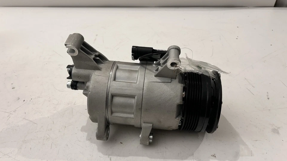 Compresor de aire acondicionado BOSCH 1986AD1115 para Mini Cooper Foto 2 de 4