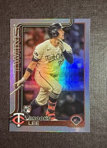 Brooks Lee 2025 Topps Series 1 RC Rainbow Foilboard Minnesota Twins #317