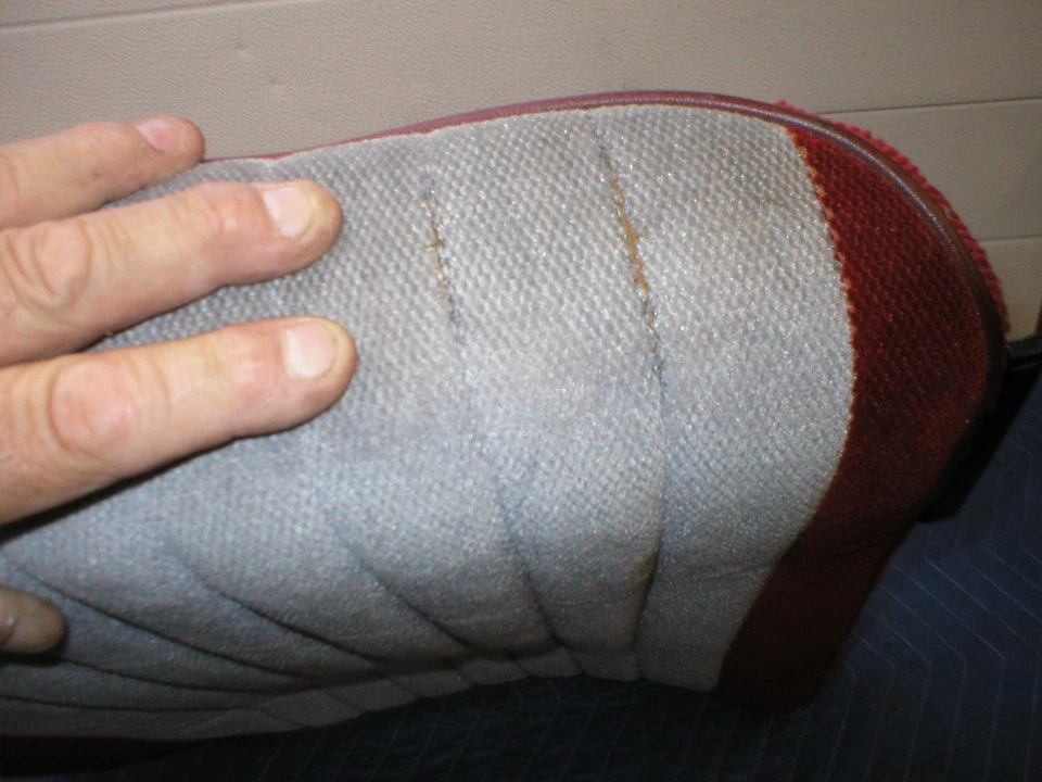 1982-92 Camaro Firebird GREY VELOUR CLOTH/ RED RUG REAR SPLIT BACK SEATS SET GM - Image 4 of 4