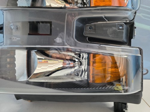 2019 2020 2021 2022 CHEVY SILVERADO 1500 LEFT SIDE HALOGEN HEADLIGHT OEM USED - Picture 6 of 16