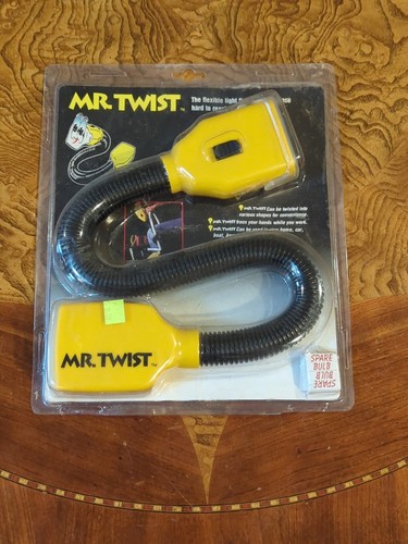 Mr Twist Adjustable Flashlight Awesome For Hard To See Projects - Picture 1 of 2