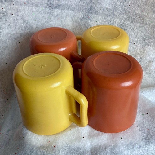 4 Hazel Atlas Platonite Moderntone Kiddie Ware 6oz D-Handle Mugs Yellow Orange - Picture 7 of 24