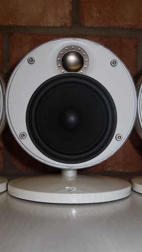 5 x Altavoces Satélite/Envolventes Domo Focal + Soportes de Pared/Soportes - Gran Sonido - Imagen 7 de 24