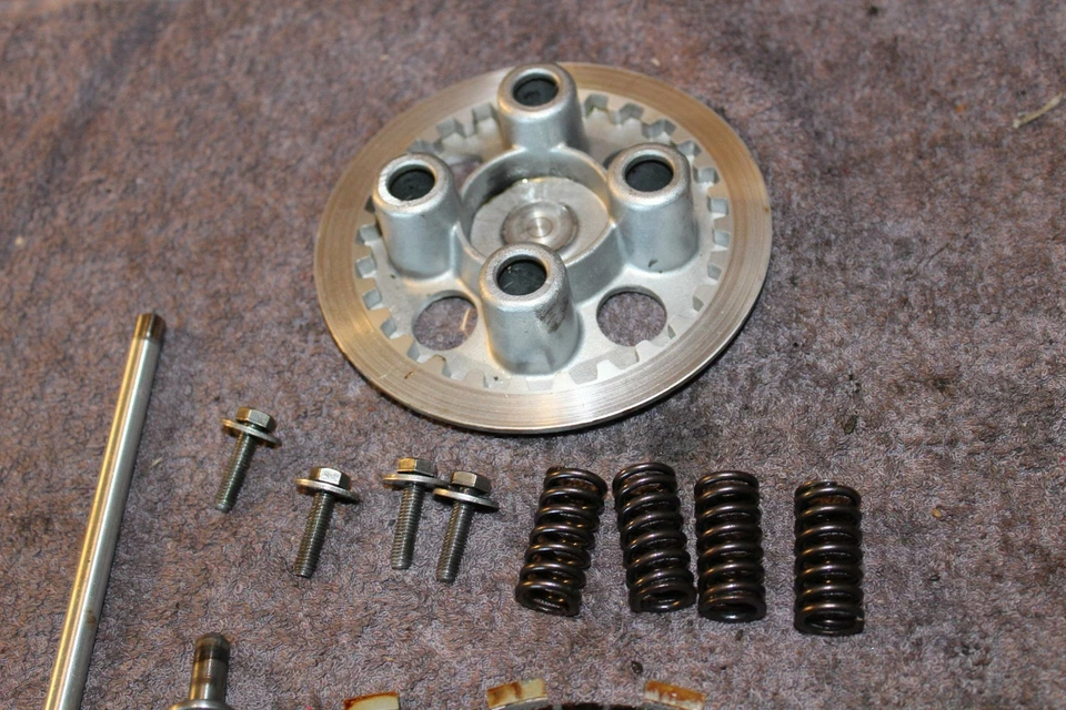 Yamaha XS400 1981 embrague completo con placas cesta buje varilla de empuje Foto 4 de 4