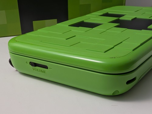 Nintendo 2DS XL LL Minecraft Creeper Edition Console Japan ver USED - Picture 9 of 15