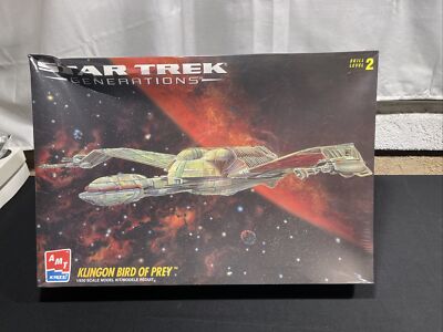 AMT Star Trek Generations Klingon Bird of Prey 1995 Model Kit #8230 - New Sealed