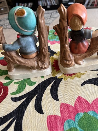 vintage ucagco ceramics japan- Set Of 2 Boy And Girl With Dogs - Picture 4 of 5