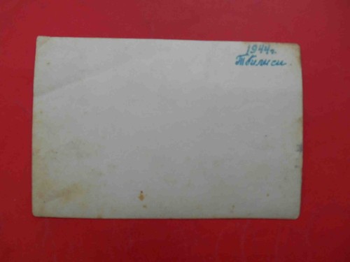 Tbilisi URSS 1944 soldato sovietico donna in uniforme. Foto reale militare seconda guerra mondiale - Foto 2 di 2