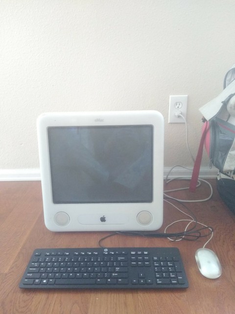 Emac G4 Vintage Apple Computer Fully Working Museum Piece For