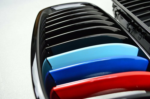 Fit For 10-16 BMW 5-Series F10 F11 Front Kidney Grille Glossy Black w/ M Color - Picture 4 of 6