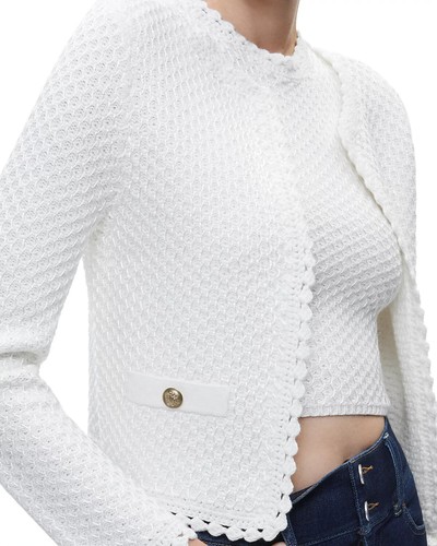 NUEVO CON ETIQUETAS Alice and Olivia Noella Chaqueta Tejida Festoneada Algodón Cárdigan Suave Blanco M - Imagen 3 de 5
