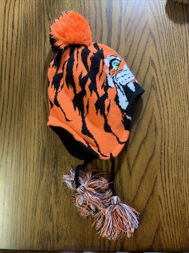 Under Armour Kids Orange Tiger ColdGear Fleece Lined Beanie PomPom Sz M/4-6 NWT - Picture 6 of 9