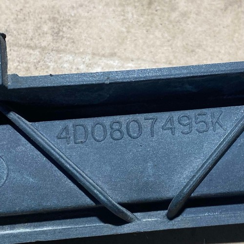 Audi A8 D2 Quattro Rear Bumper Bracket 4D0807495K - Foto 10 di 10