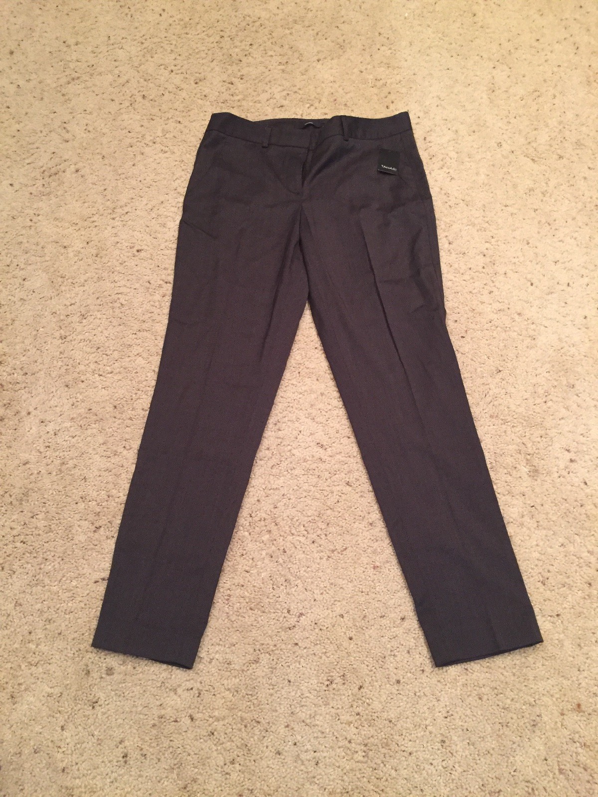 NWT Women’s Tahari Kai Pant Size 6 MSRP 188 NWT Women’s Tahari Kai Pant Size 6 MSRP 188
