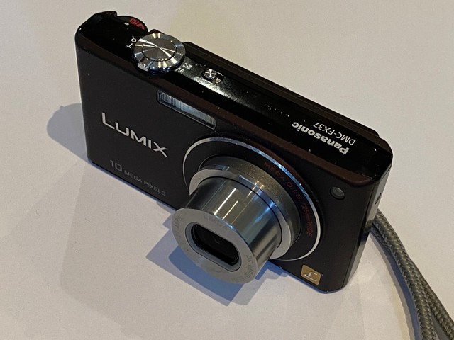 Panasonic LUMIX DMC-FX37 10 Megapixel Digital Camera with Leica Zoom Lens Panasonic LUMIX DMC-FX37 10 Megapixel Digital Camera with Leica Zoom Lens