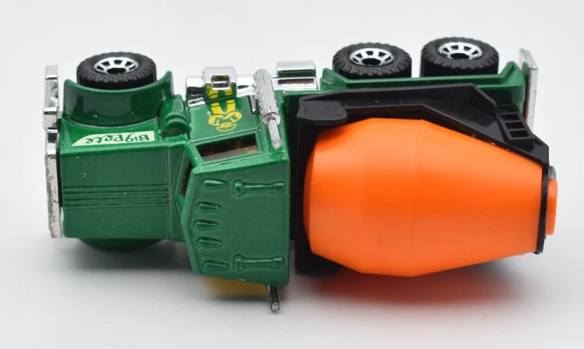 Matchbox Superfast #19 Peterbilt Cement Truck Big Pete grün. Made in Macau - Bild 3 von 4