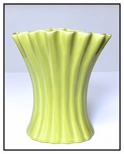 J A BAUER  POTTERY  9" Cal-Art Vase #503, Chartreuse Glaze, Excellent Condition