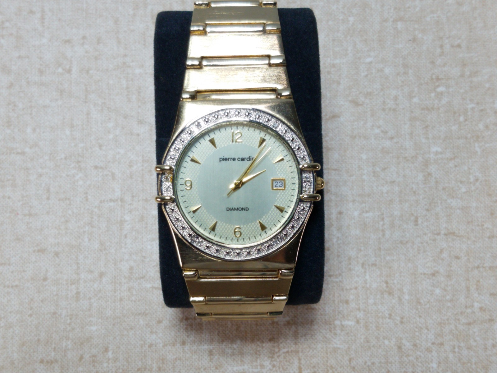 Foto 1 di 5