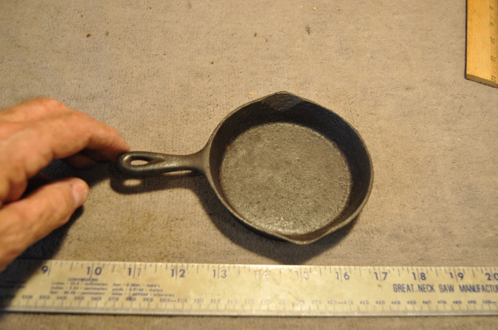 Vintage Wagner Ware Sidney -O- Cast Iron Skillet Small/Mini. - Heat Ring Sample?
Opens in a new wind