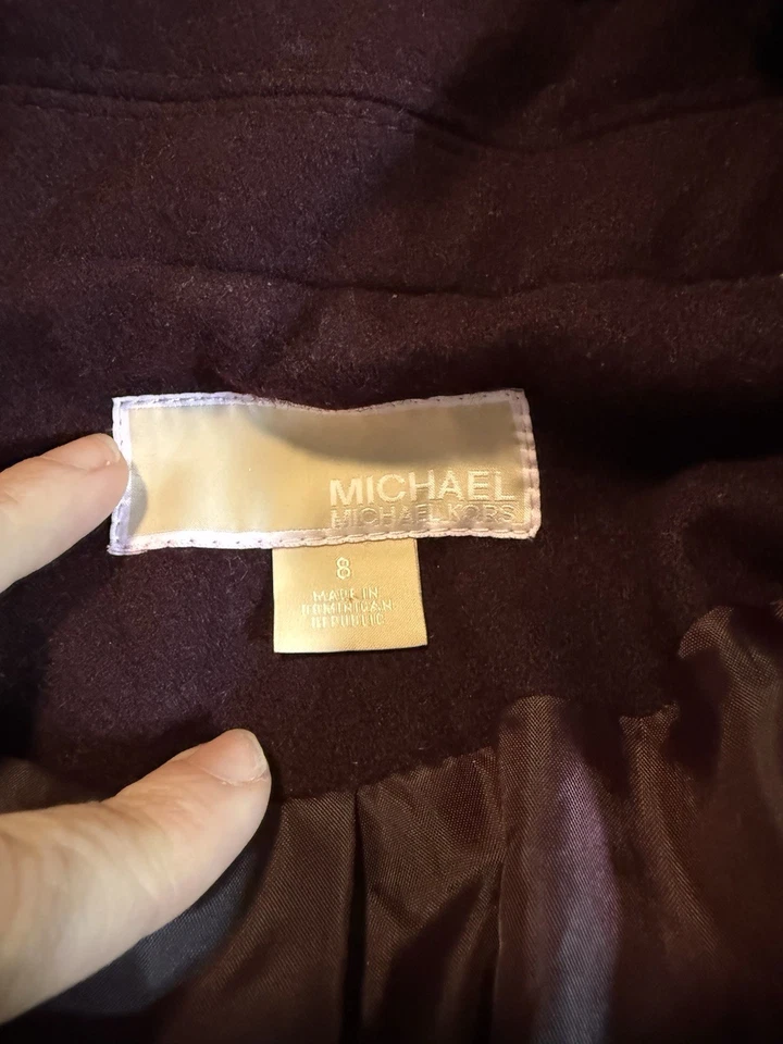 Abrigo Michael Kors Pea para mujer granate mezcla de lana con cinturón con capucha Foto 2 de 2