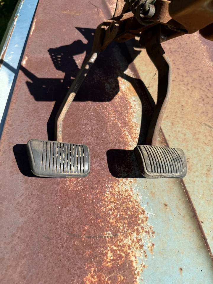 1968 年福特猎鹰 Fairlane 都灵彗星旋风离合器制动踏板组件 — 第 3/4 张图片