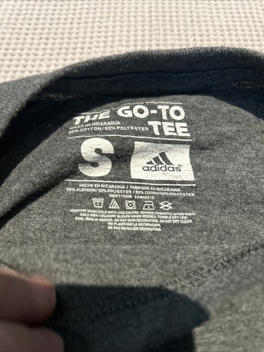 Adidas 2016 Cleveland Cavs NBA Champions Locker Room Authentic T-shirt Small - Picture 5 of 5