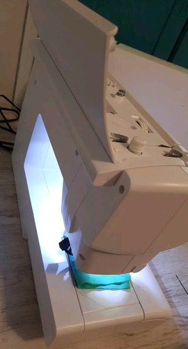 Pfaff Ambition 1.0 Sewing Machine Computerized With Pedal Manual Working Clean - Picture 6 of 14