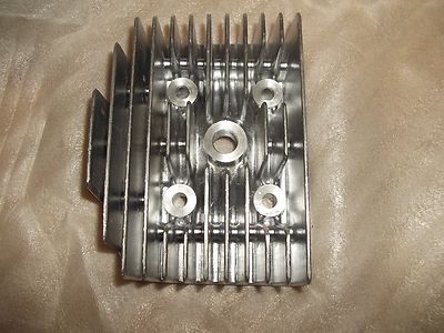 YAMAHA CS3 NOS OEM RIGHT CYLINDER HEAD 273-11121-00-00 | eBay