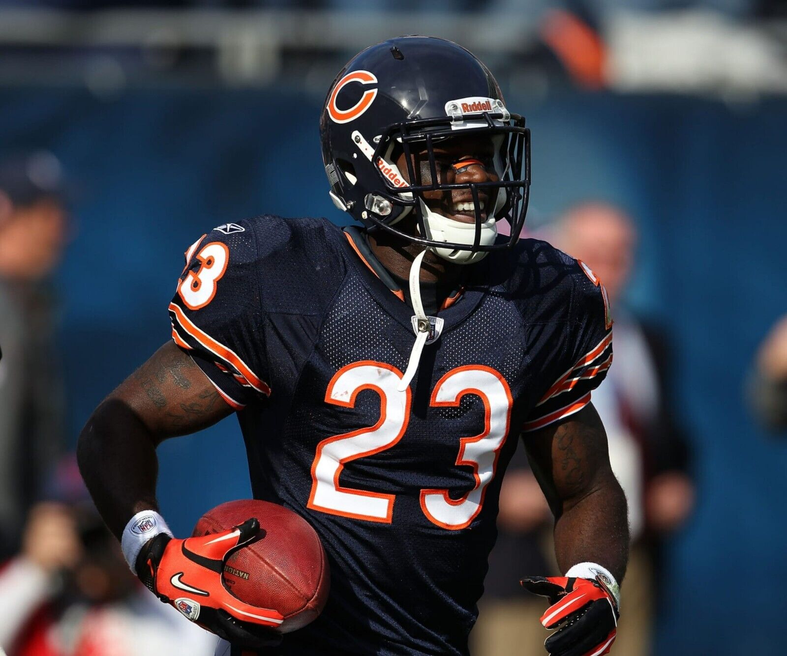 Devin Hester Signed Chicago Bears Logo Football (JSA) NFL All Time Ldng Returner - Picture 3 of 6