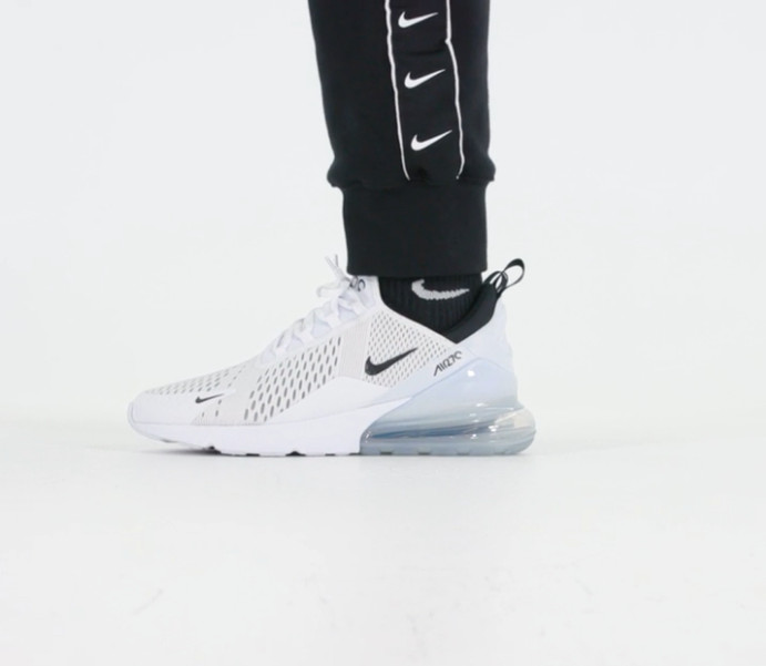 Air max 270 store white outfit