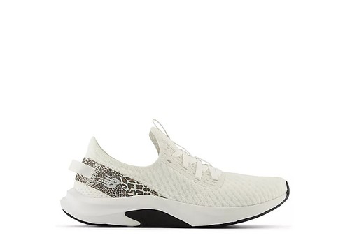 Zapatillas deportivas New Balance Dynasoft Nergize Sport V2 para mujer - Imagen 16 de 18