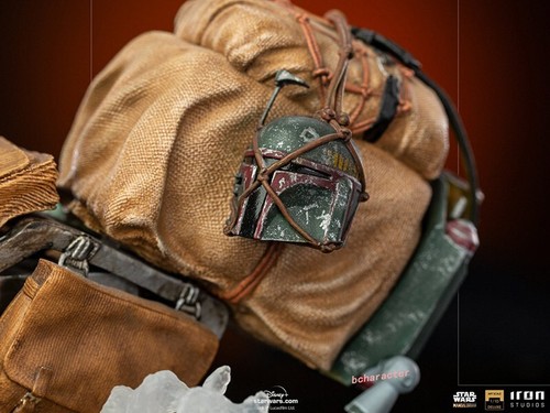 IRON STUDIOS 1/10 The Mandalorian on Speederbike 7in Static Figure Statue Model - Picture 9 of 10