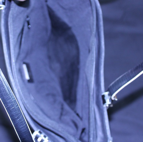 Andrew Marc/black W White Trim Bag/Purse - Picture 6 of 6