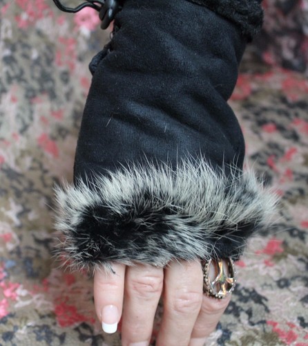 Cozy Fur Fingerless Gloves Trimmed & Lined Vegan Leather Lace Up Adjustable - Picture 19 of 67