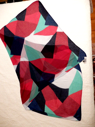 14th & Union Graphic Shawl Scarf 69" X 38" NWT - Picture 3 of 7