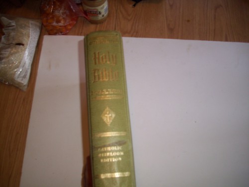 Holy Bible Catholic Heirloom Edition Family Bible 1969 Edition - Picture 3 of 8