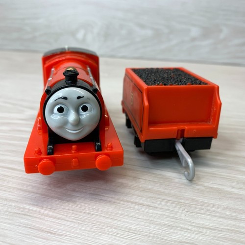 Trenino Thomas & Friends Trackmaster James & Tender testato funzionante - Foto 2 di 10